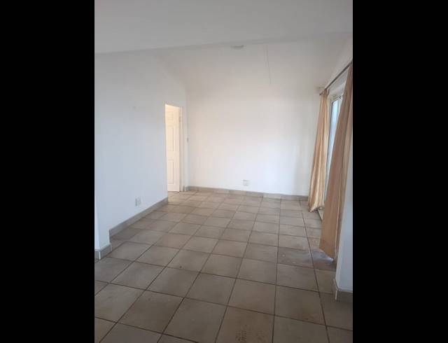 1 BEDROOM PROPERTY TO RENT IN BLUFF